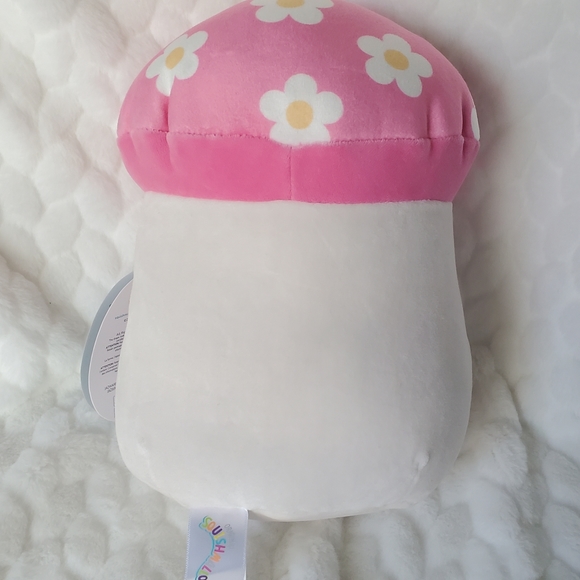 BNWT Sakina the Mushroom Squishmallows Easter 8 inch - Picture 4 of 6
